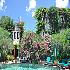El Vino Hotel Suites